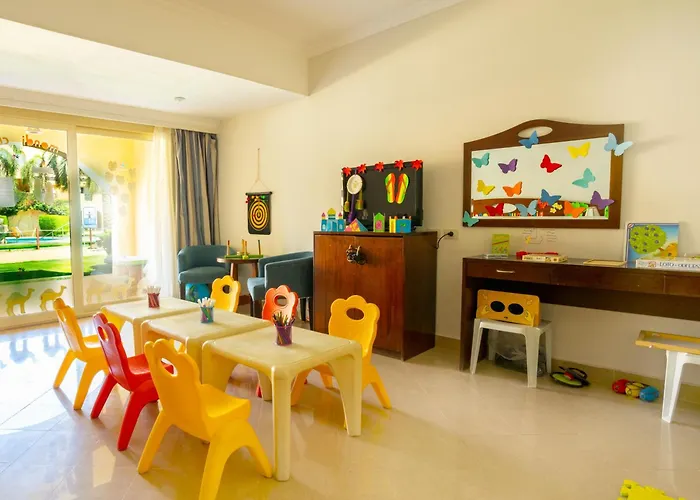 Курортный комплекс Stella Gardens Makadi Bay 5*
