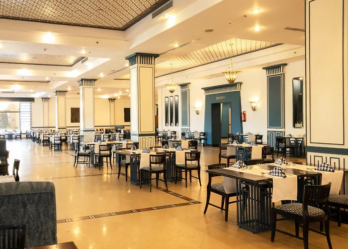 Курортный комплекс Stella Gardens Makadi Bay 5*